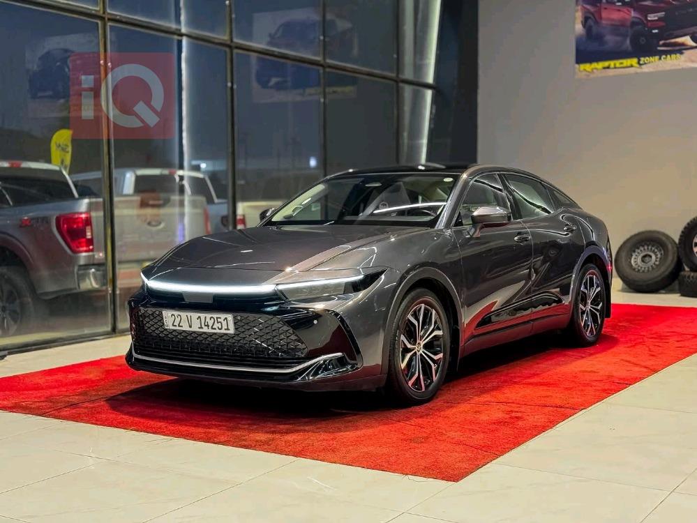 تۆیۆتا کراون